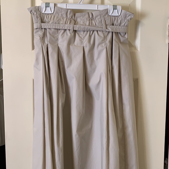 Beige midi skirt size 6 - Picture 4 of 4
